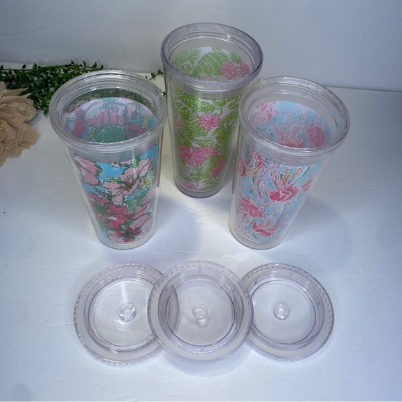 Set of 3 Lilly Pulitzer Ocean Floral Print Plastic Tumblers With Lids BPA Free - Picture 2 of 6